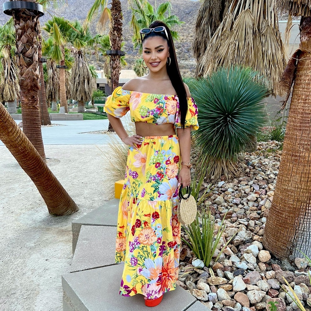 Floral yellow set skirt and top 💐